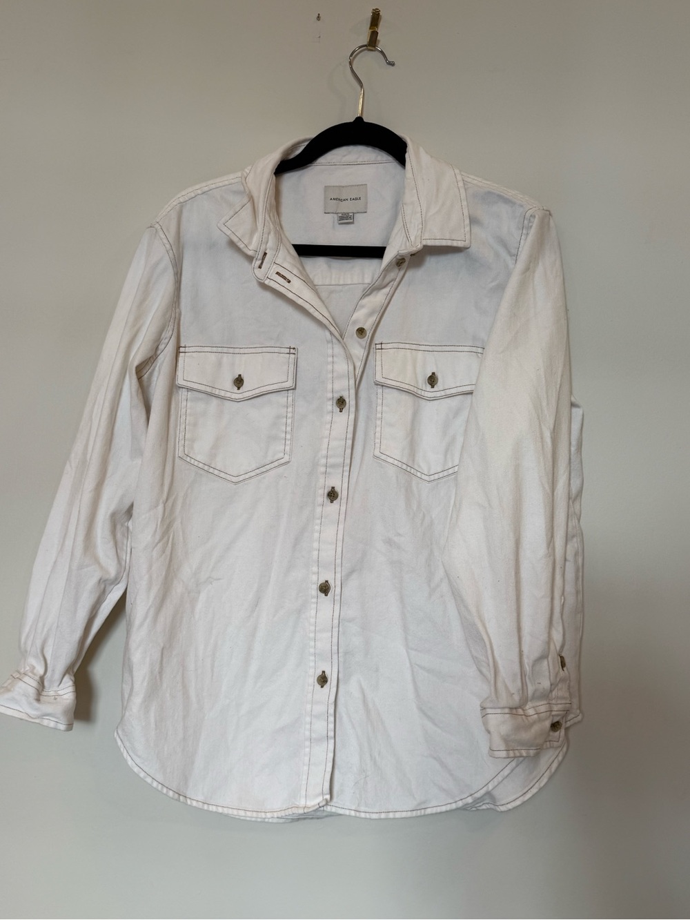 Classic Lightweight White Button-Down Shirt - American Eagle Outfitters - Picture 2 of 4